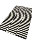 Tapis tissé plat rayé Noir et Blanc MALMÖ – STUDIO DECO