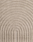 Tapis à motifs en relief Arcs Beige – STUDIO DECO