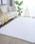 Tapis de fourrure à relief DAVE - Blanc – STUDIO DECO