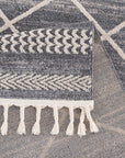 Tapis Geo à franges tressées - Gris – STUDIO DECO