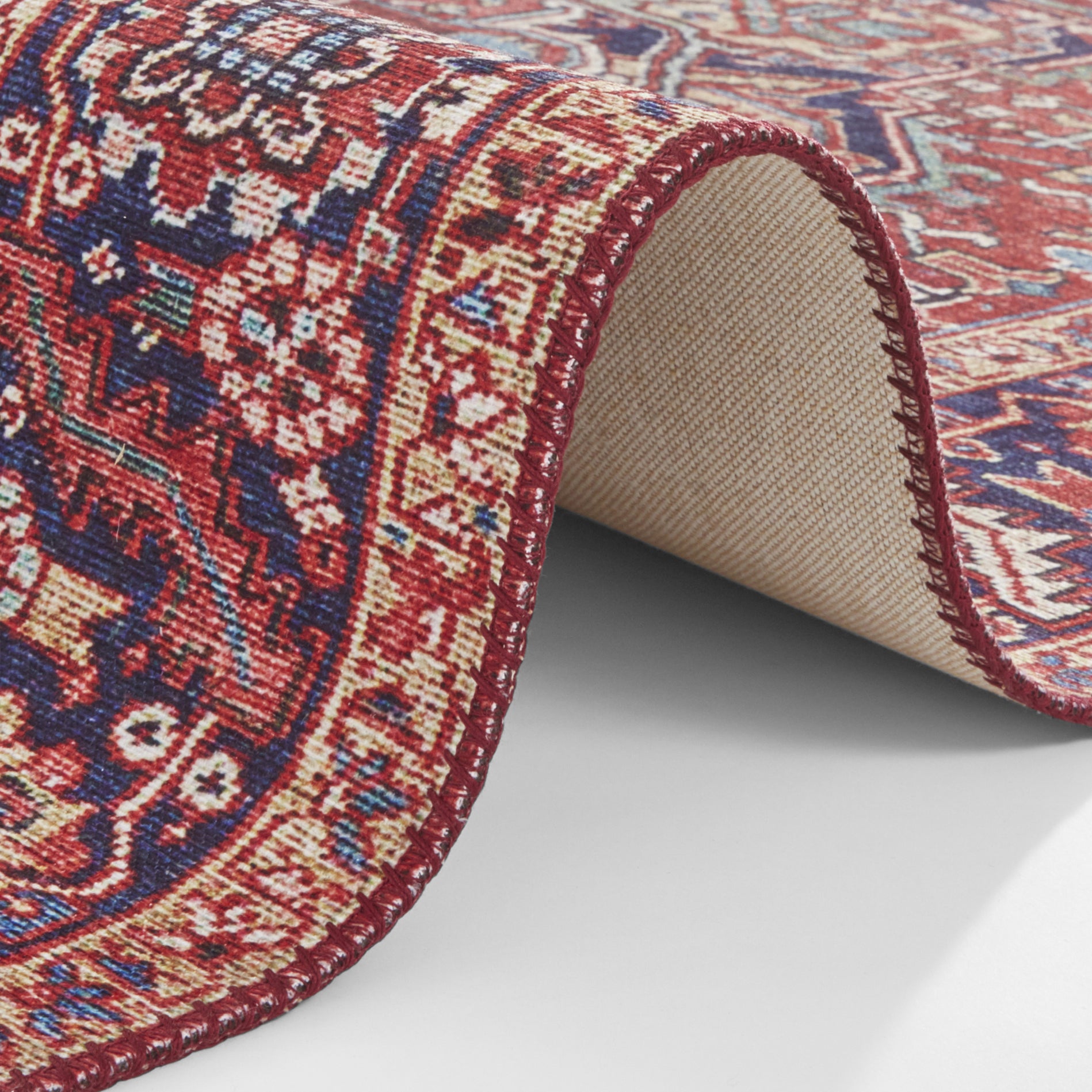 Tapis Vintage tissé plat Amata – STUDIO DECO