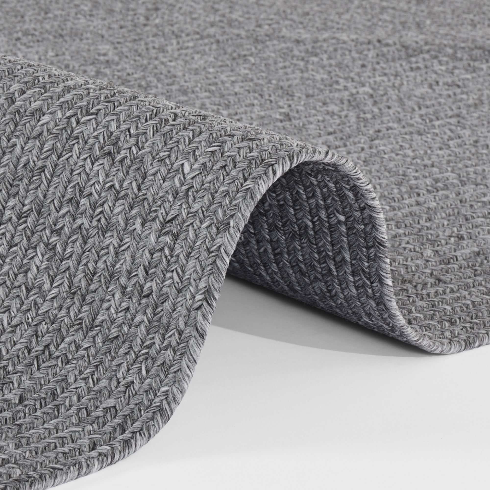 Tapis d'extérieur aspect jute ZADO Gris – STUDIO DECO