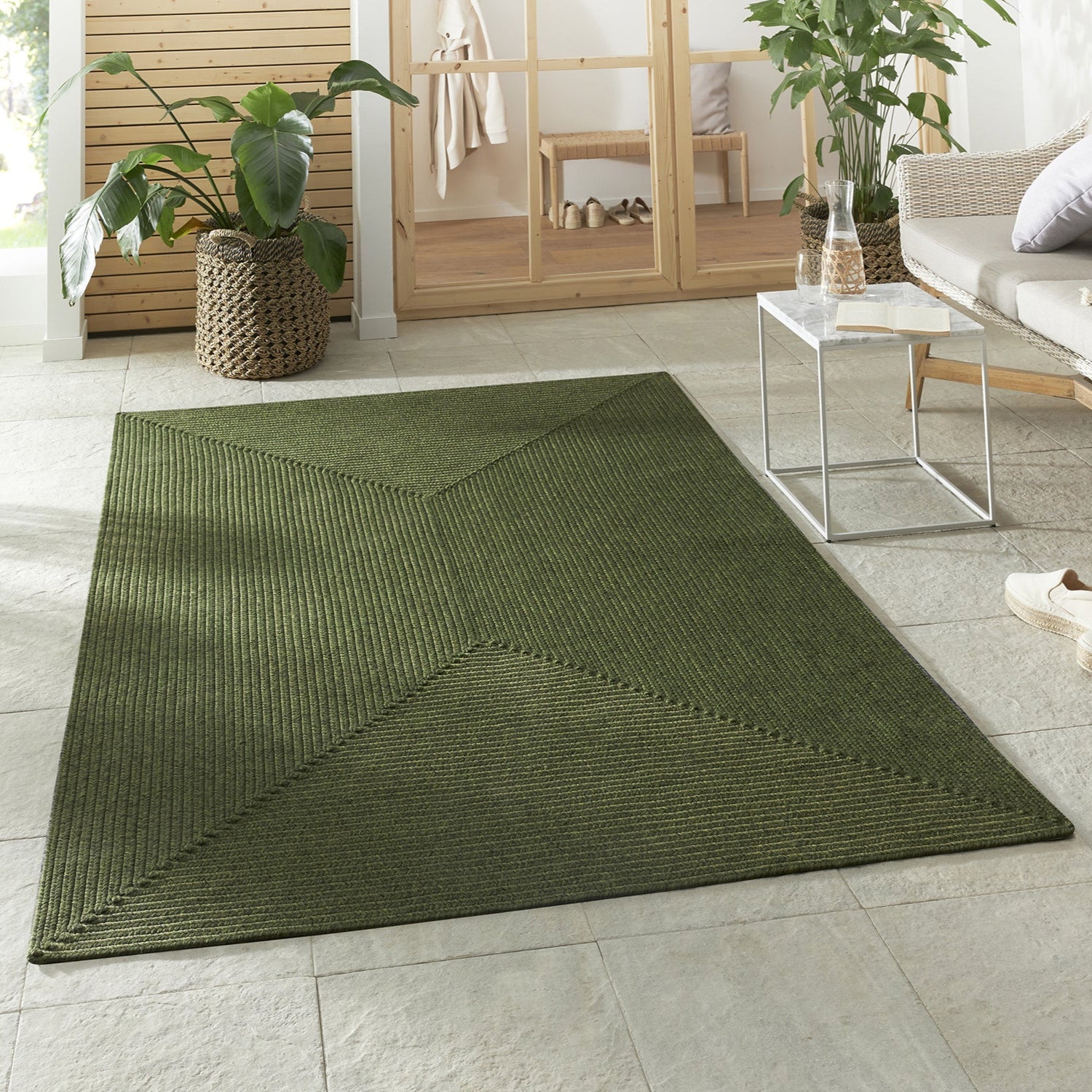 Tapis d'extérieur aspect jute ZADO Vert – STUDIO DECO