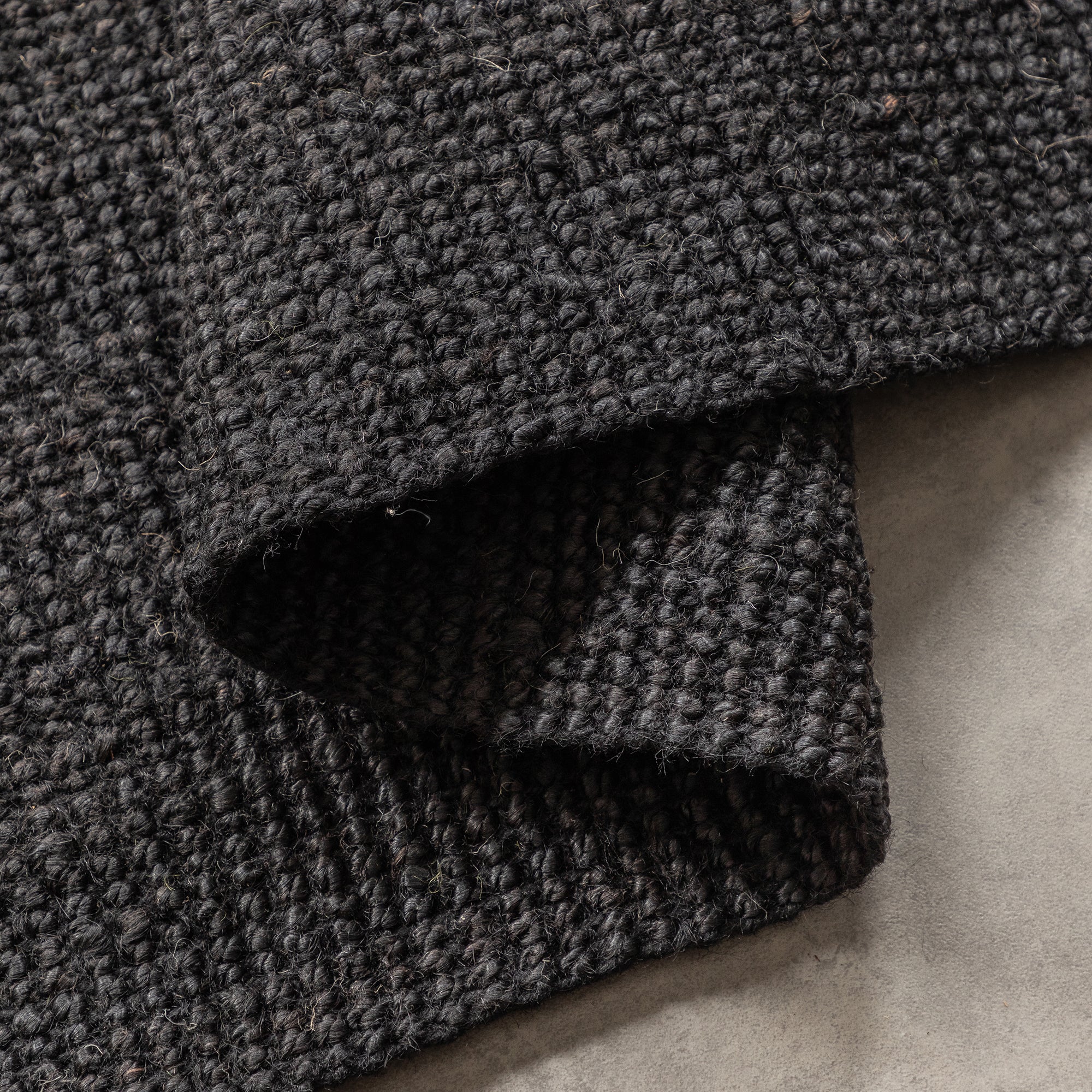 Tapis en Jute Bouclé JAIPUR Noir – STUDIO DECO