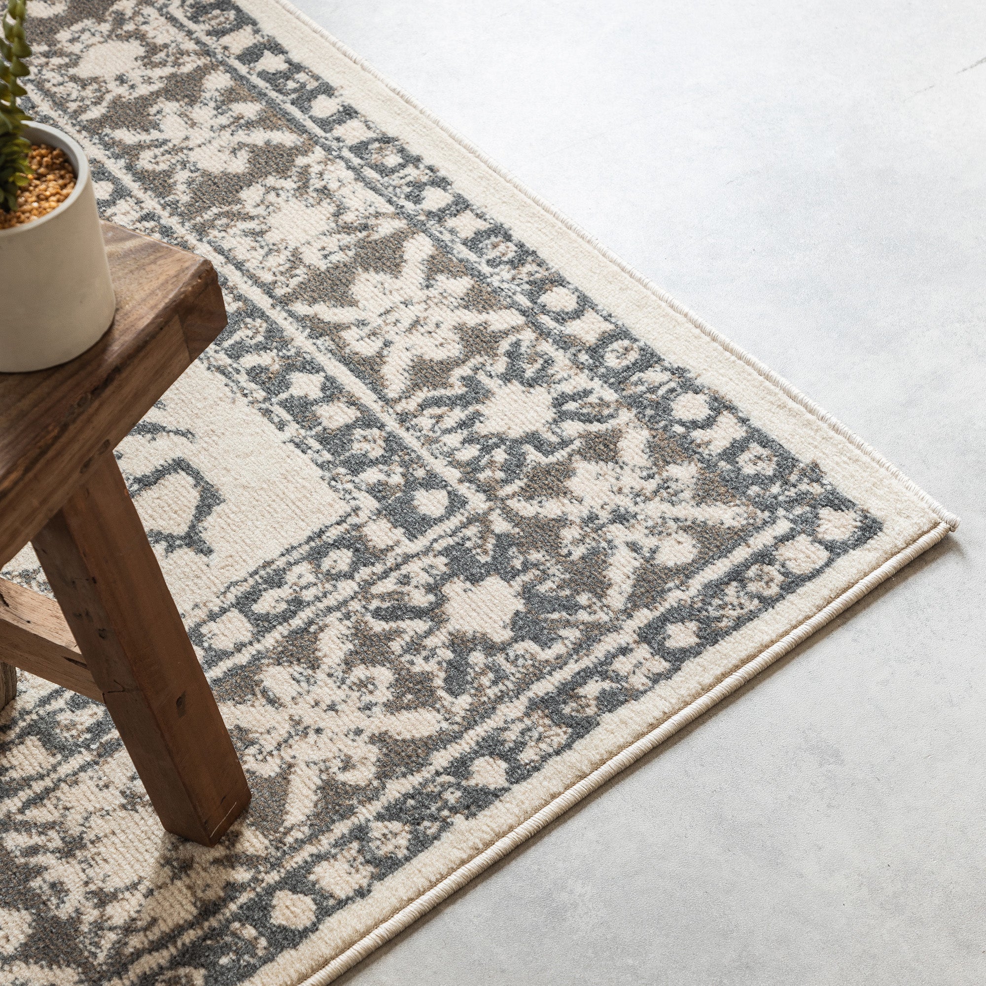 Tapis Berbère Vintage SAMIA Crème – STUDIO DECO