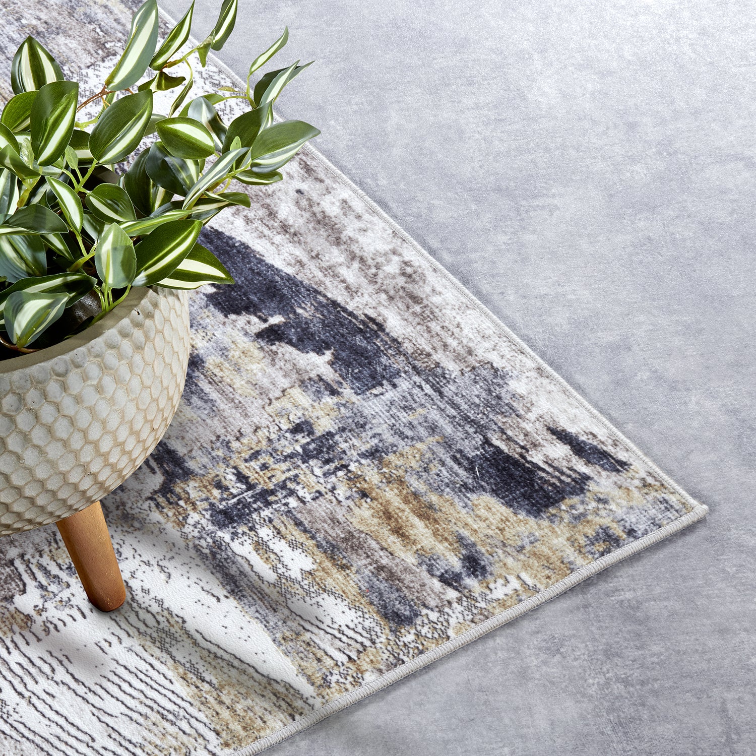 Tapis à motifs Abstrait Anthracite et Or - ELLE Decoration – STUDIO DECO