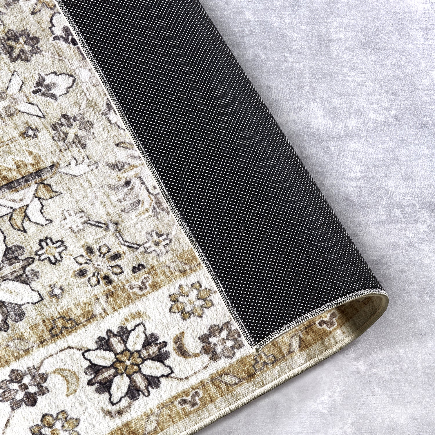 Tapis à motifs Oriental Vintage Crème Doré - ELLE Decoration – STUDIO DECO