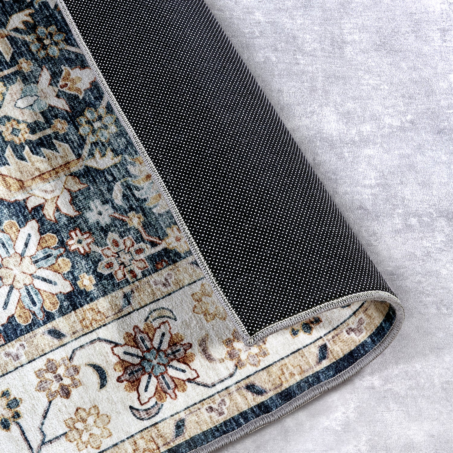 Tapis à motifs Oriental Vintage Bleu Crème - ELLE Decoration – STUDIO DECO