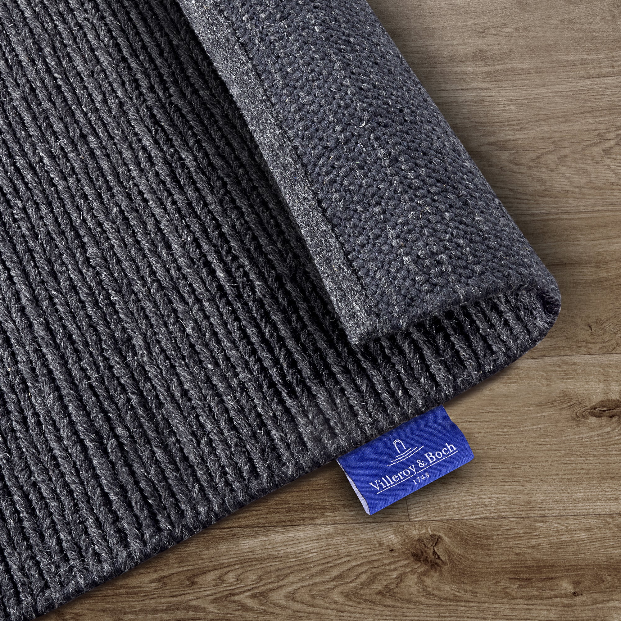 Tapis en laine tissé à la main Anthracite - Villeroy &amp; Boch – STUDIO DECO