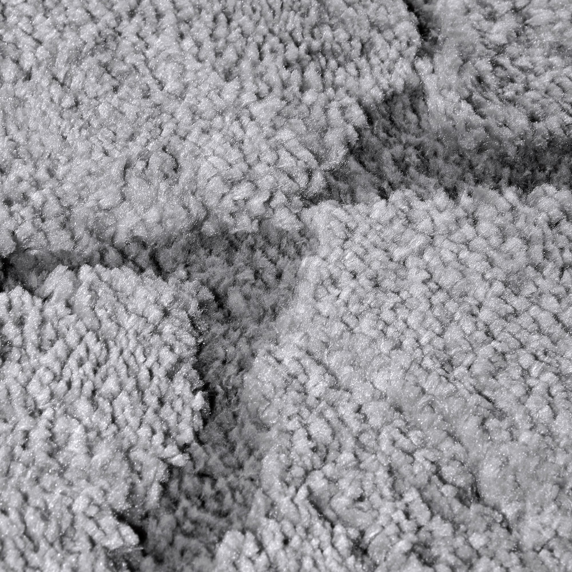 Tapis à poils longs Perrotin Gris - ELLE Decoration – STUDIO DECO