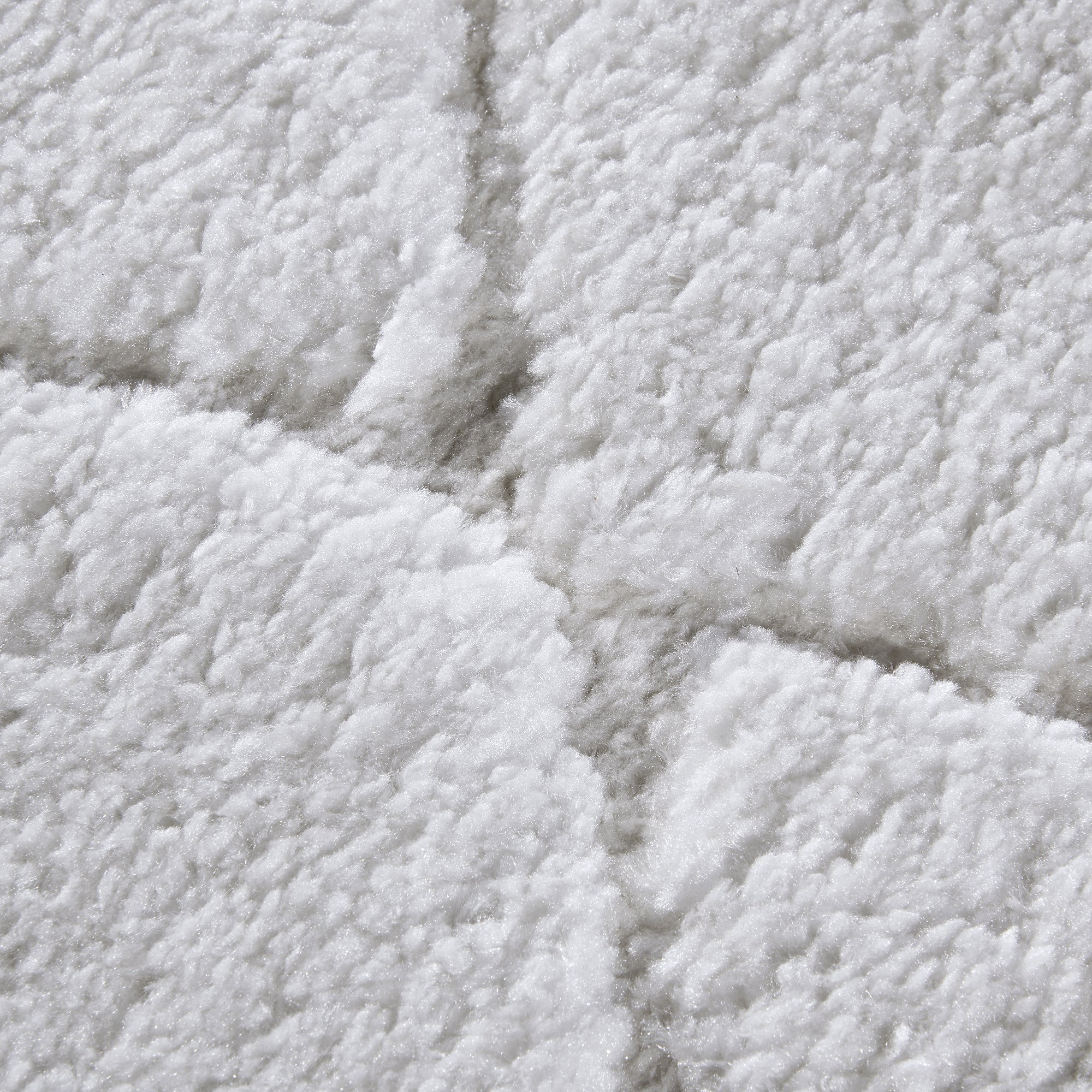 Tapis à poils longs Perrotin Crème - ELLE Decoration – STUDIO DECO