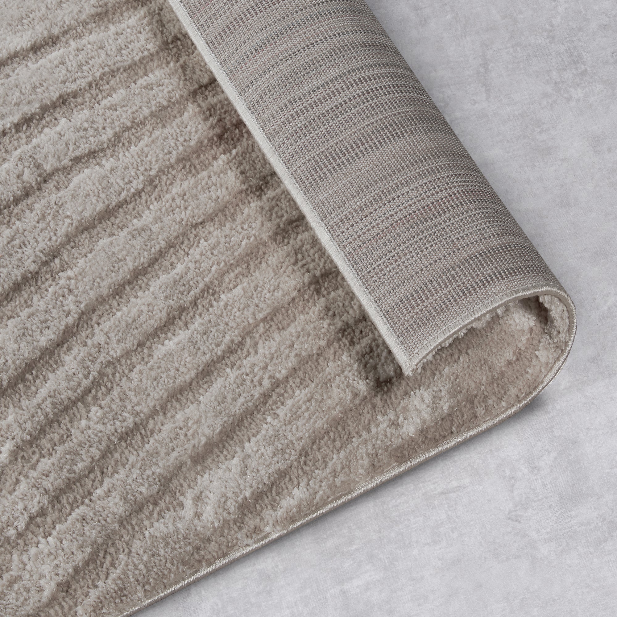 Tapis à poils longs Pigment Beige - ELLE Decoration – STUDIO DECO