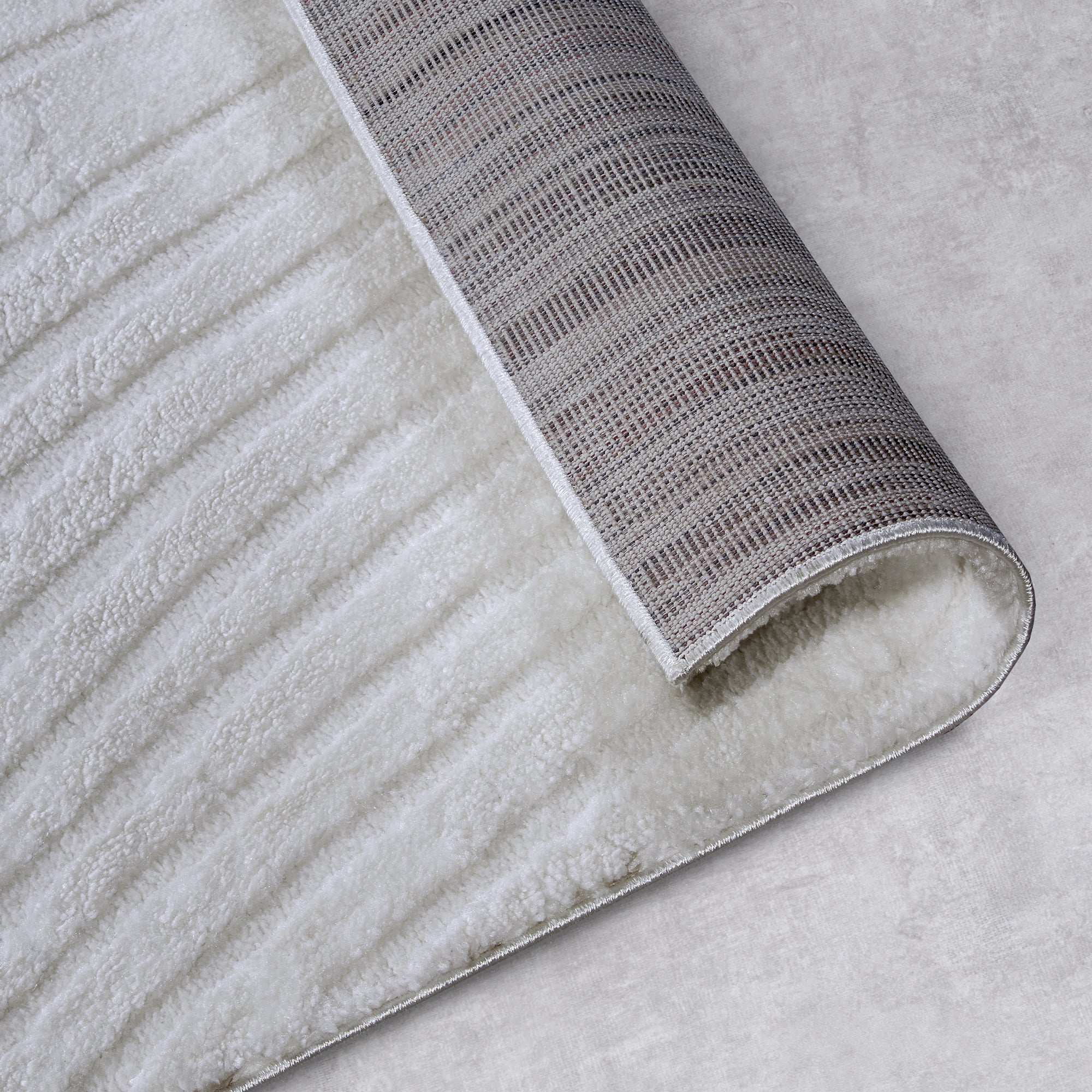 Tapis à poils longs Pigment Crème - ELLE Decoration – STUDIO DECO