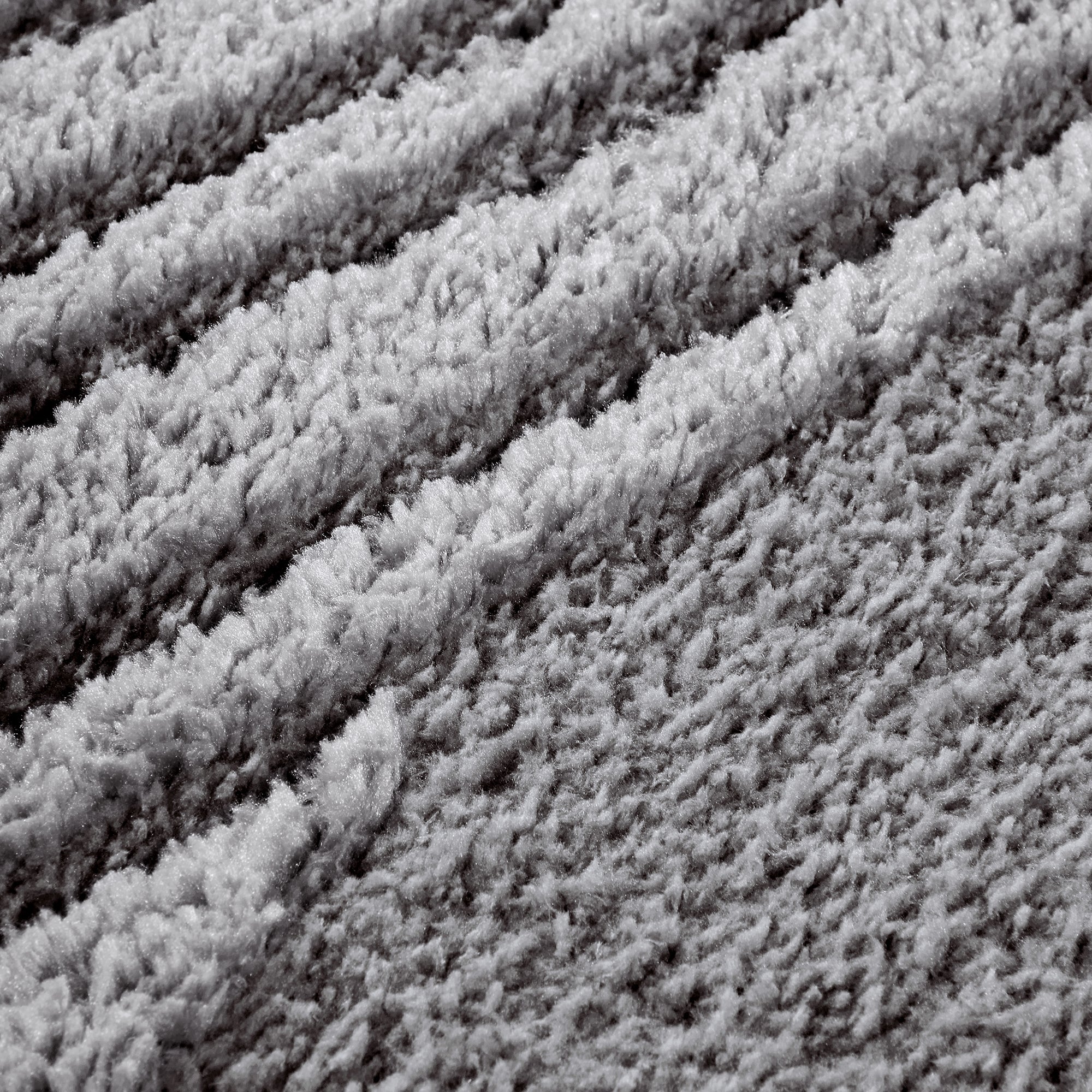 Tapis à poils longs Bartoux Gris - ELLE Decoration – STUDIO DECO