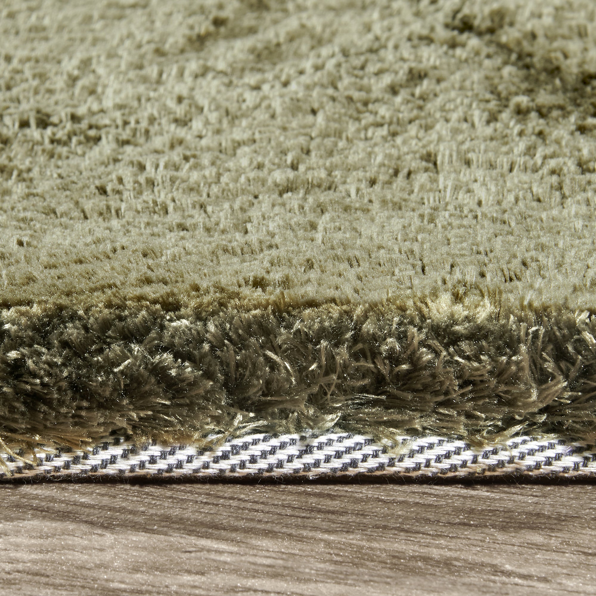 Tapis Moelleux à Poils Longs Vert - ELLE Decoration – STUDIO DECO