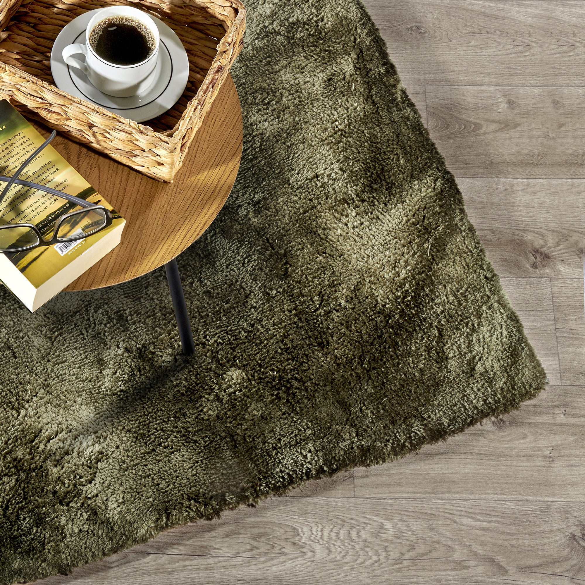 Tapis Moelleux à Poils Longs Vert - ELLE Decoration – STUDIO DECO