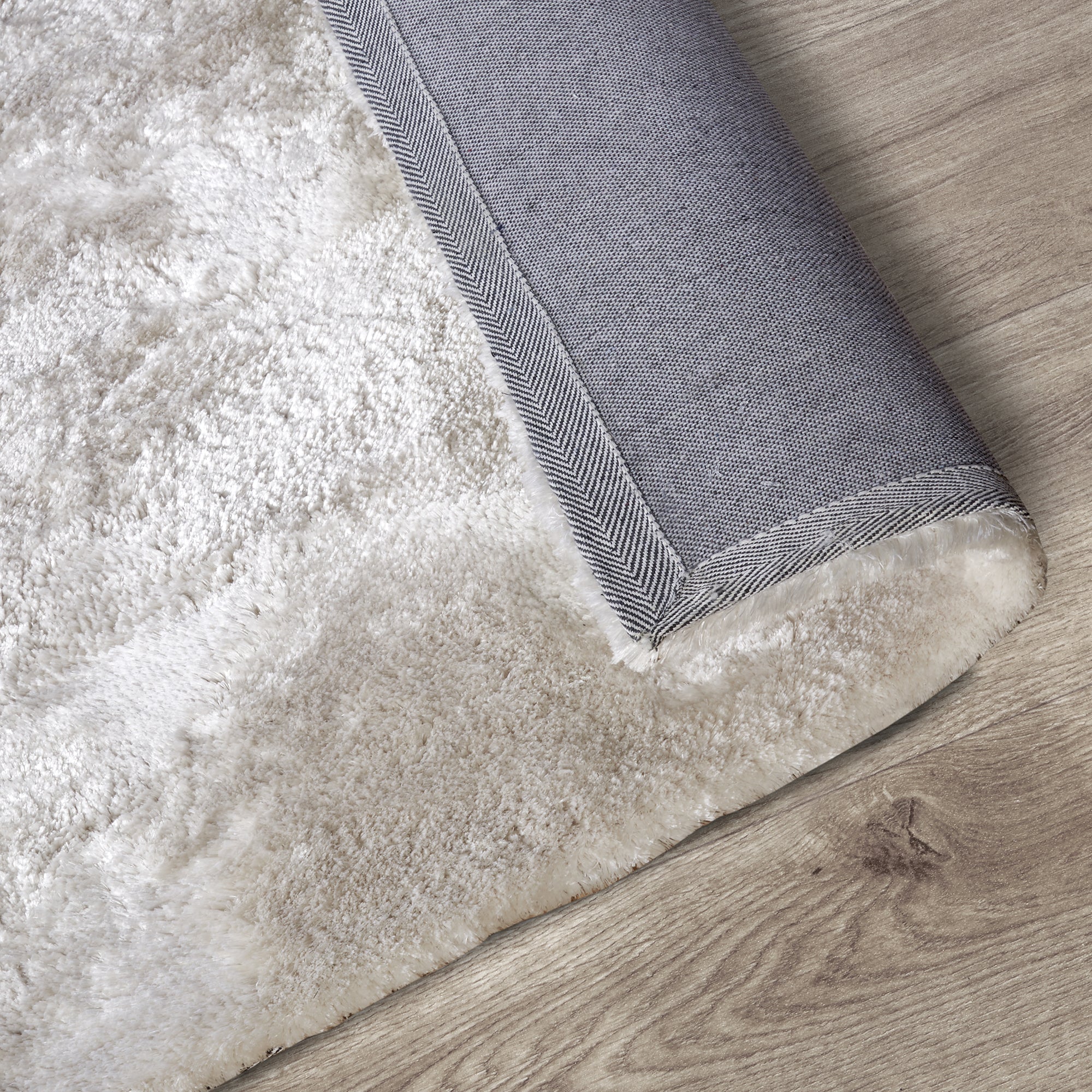 Tapis Moelleux à Poils Longs Crème - ELLE Decoration – STUDIO DECO