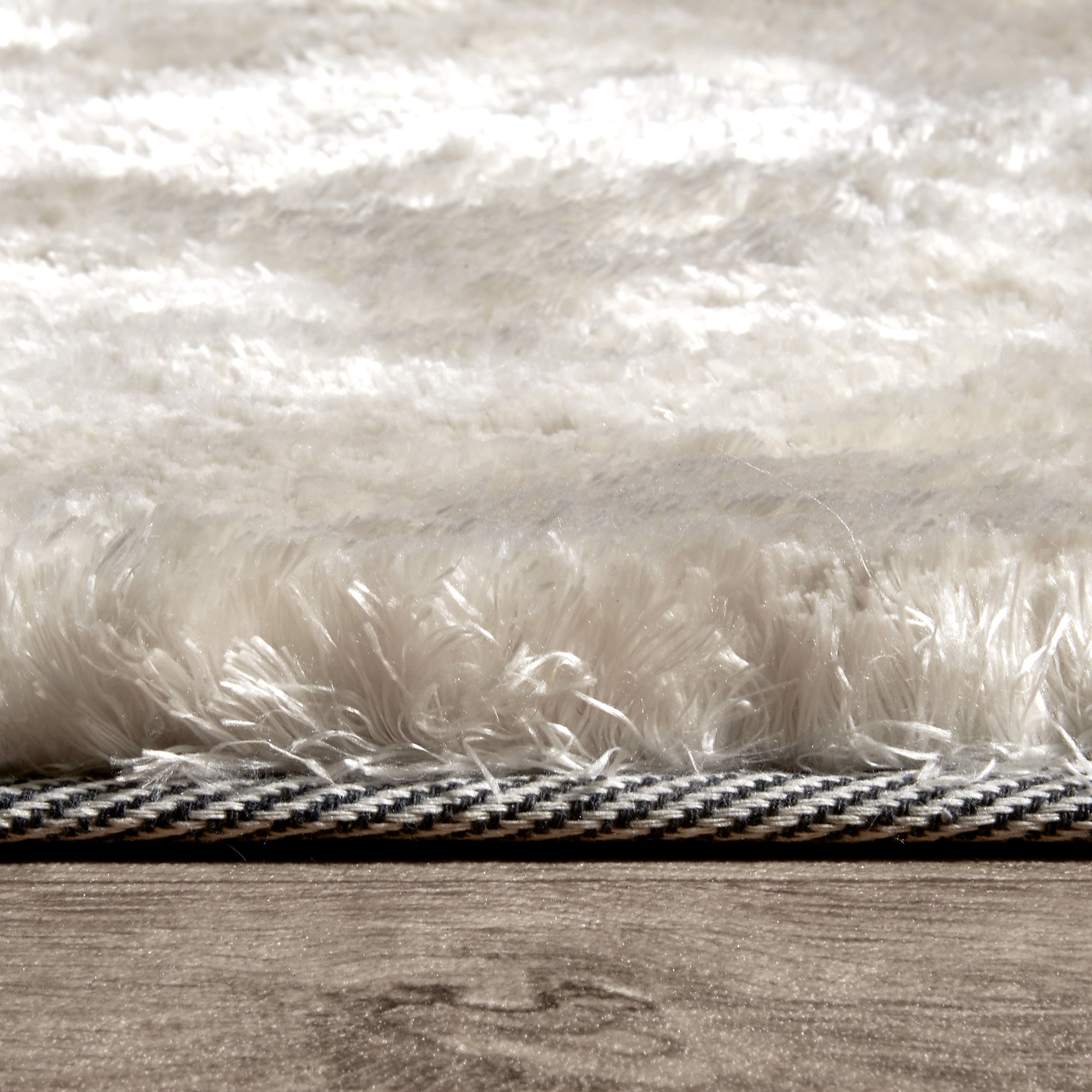 Tapis Moelleux à Poils Longs Crème - ELLE Decoration – STUDIO DECO