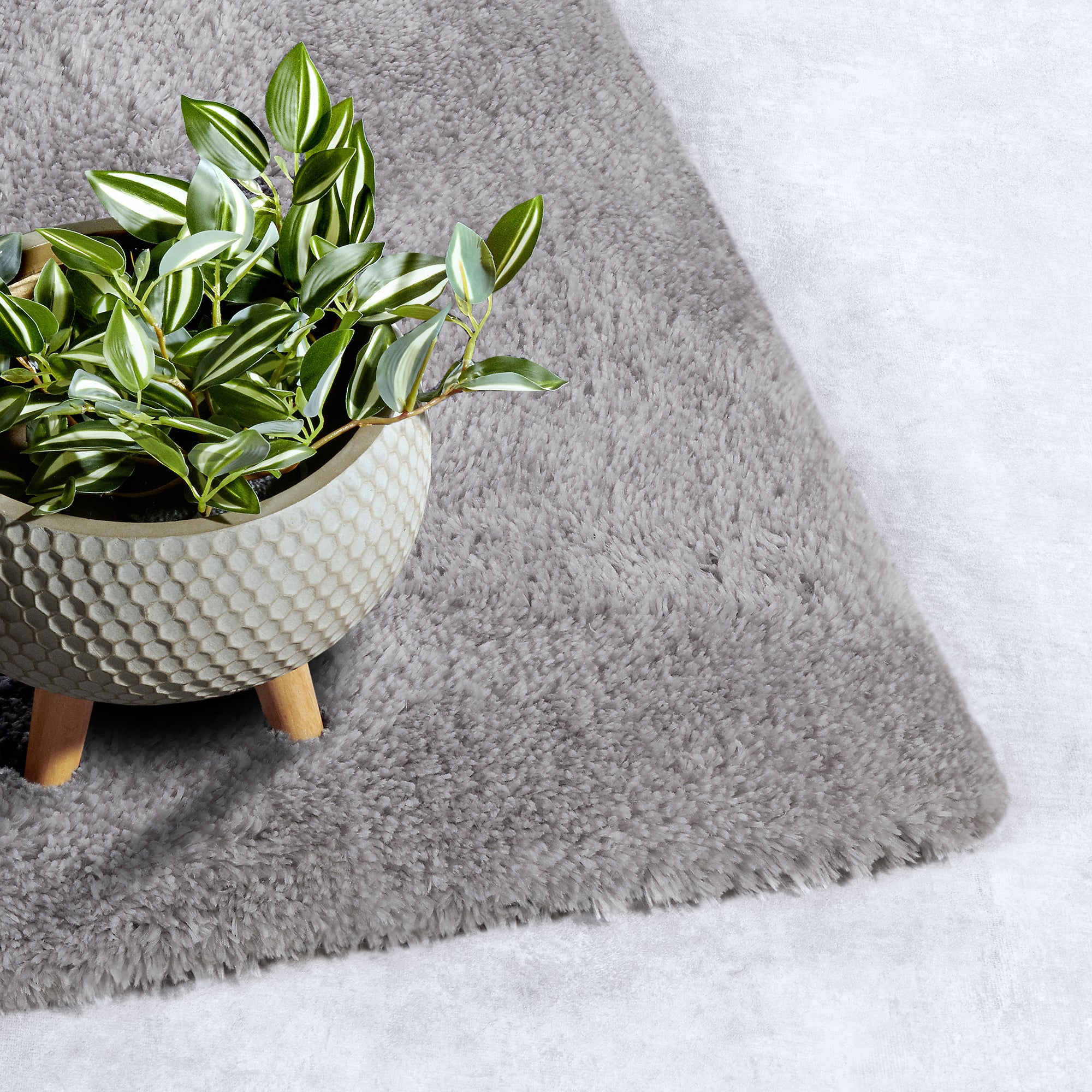 Tapis poils longs 38mm OLA Gris – STUDIO DECO