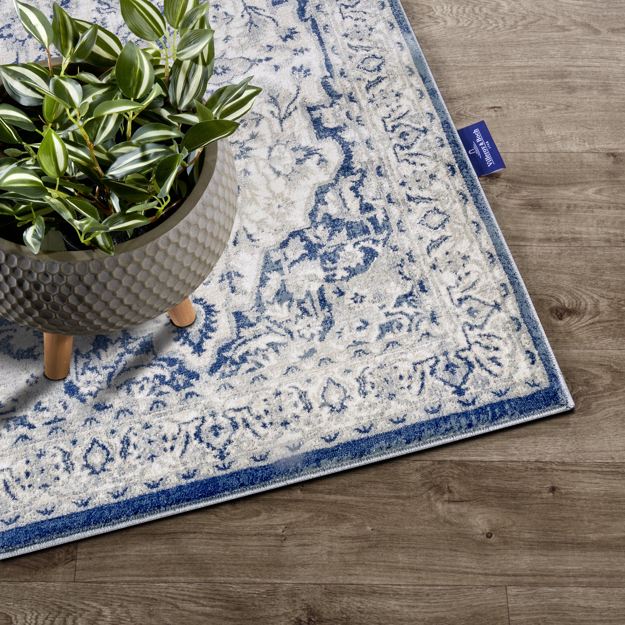Tapis Vintage GABRIELLE Crème et Bleu - Villeroy & Boch – STUDIO DECO