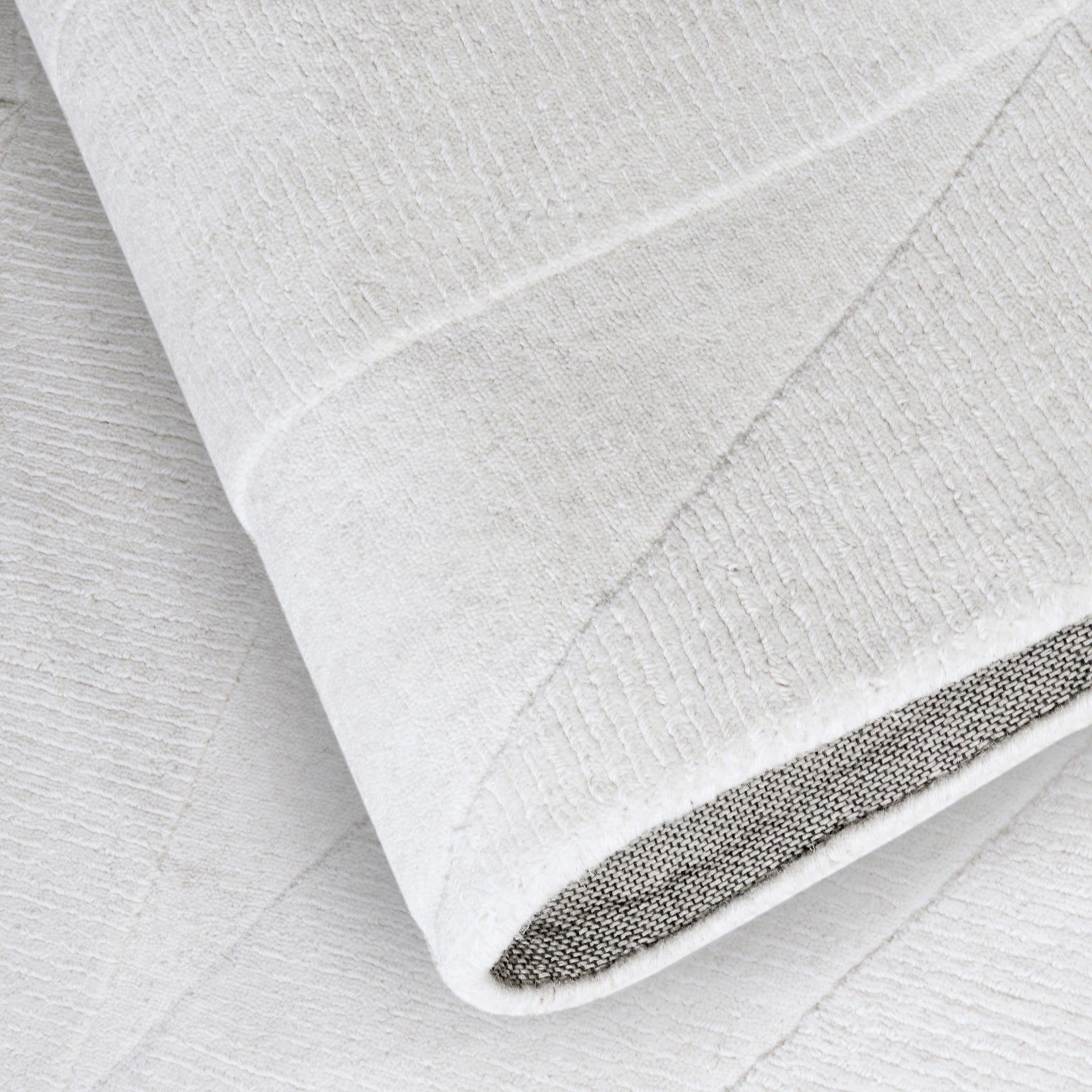 Tapis tissé à la main en laine Crème - Villeroy & Boch – STUDIO DECO