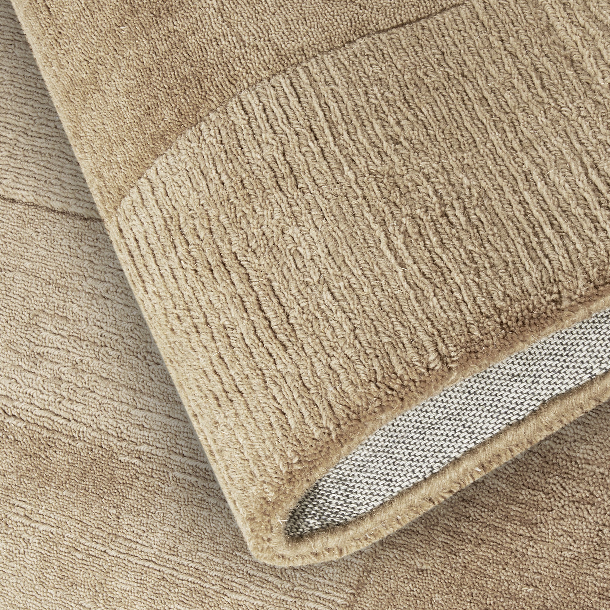 Tapis tissé à la main en laine Colette Beige - Villeroy & Boch – STUDIO DECO