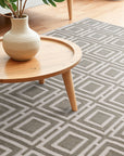 Tapis en relief Carrés Gris - ELLE Décoration – STUDIO DECO