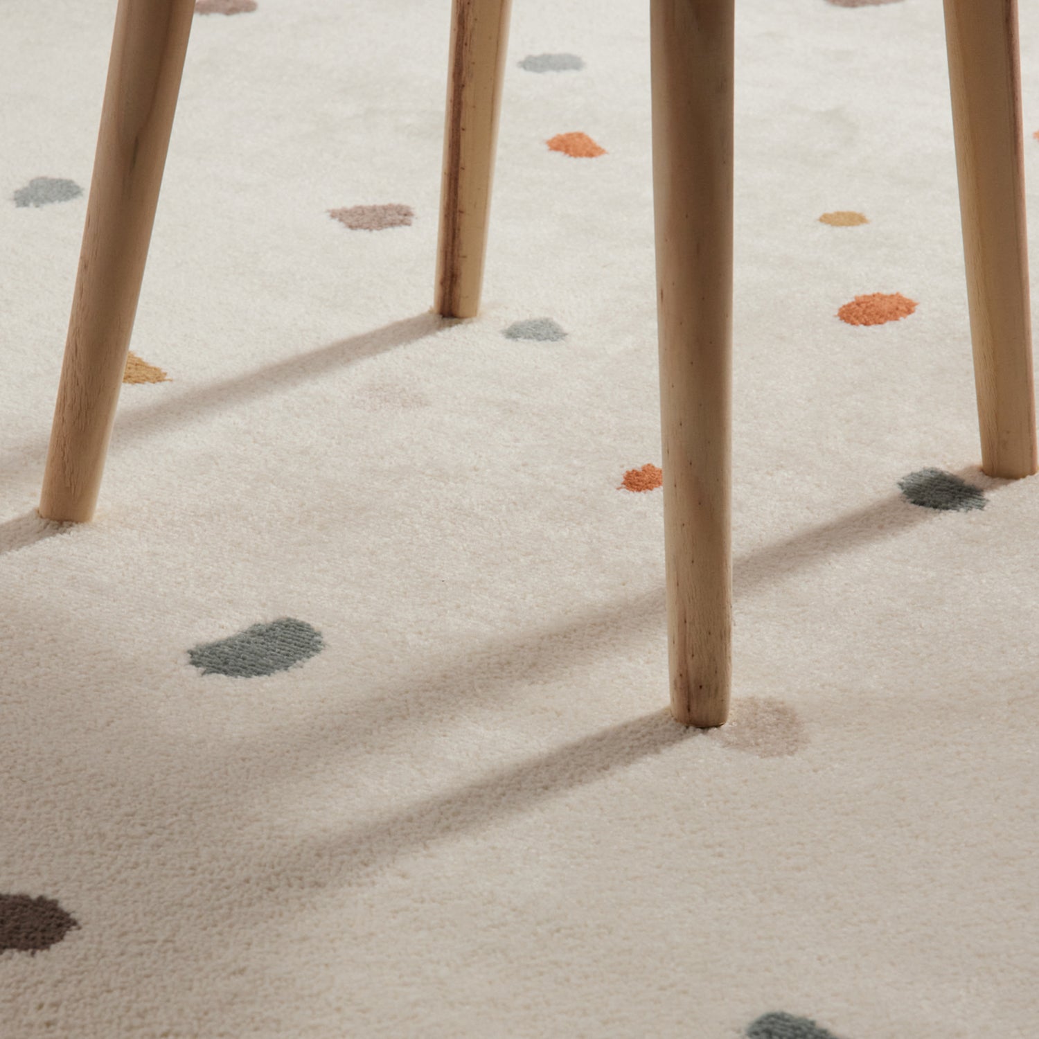Tapis Enfant FUNNY DOTS – STUDIO DECO