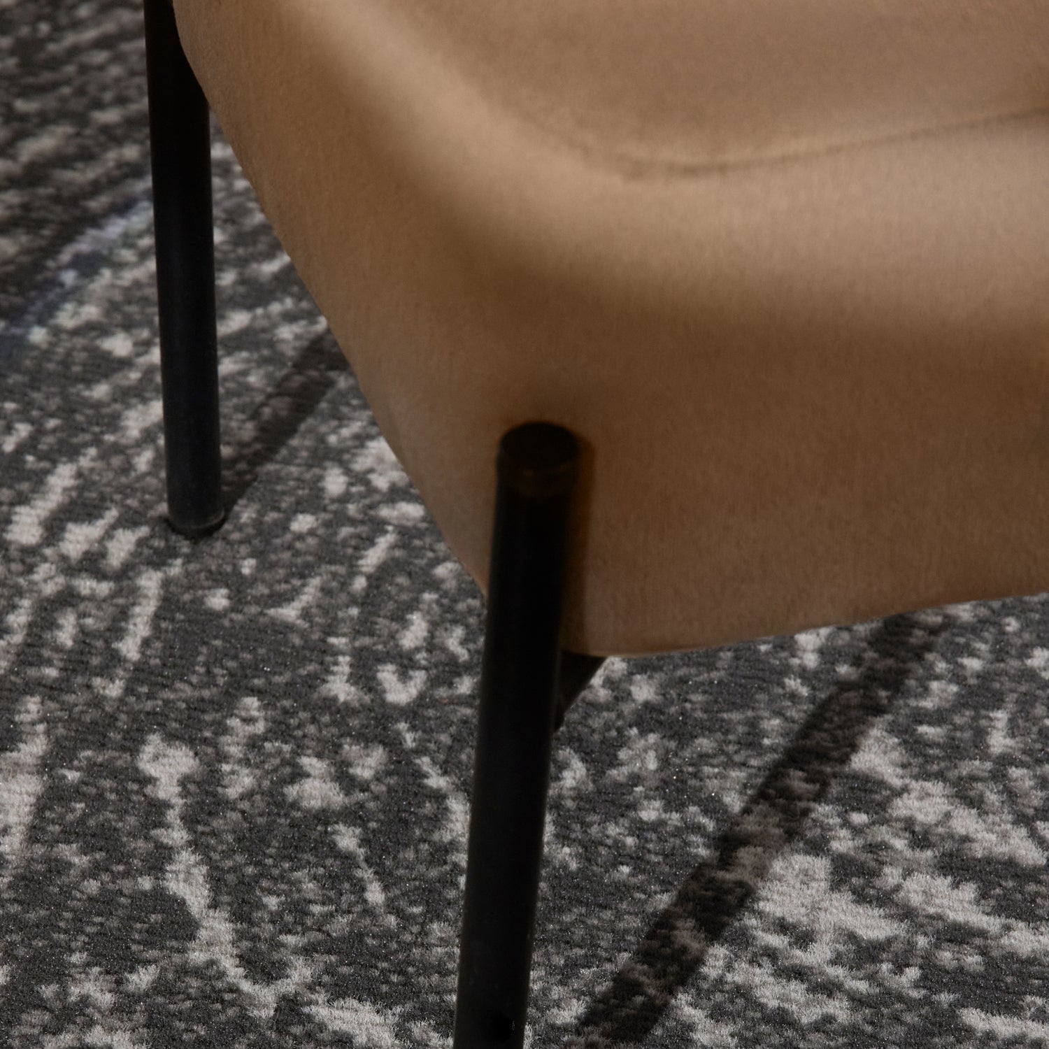 Tapis rond vintage abstrait Anthracite – STUDIO DECO