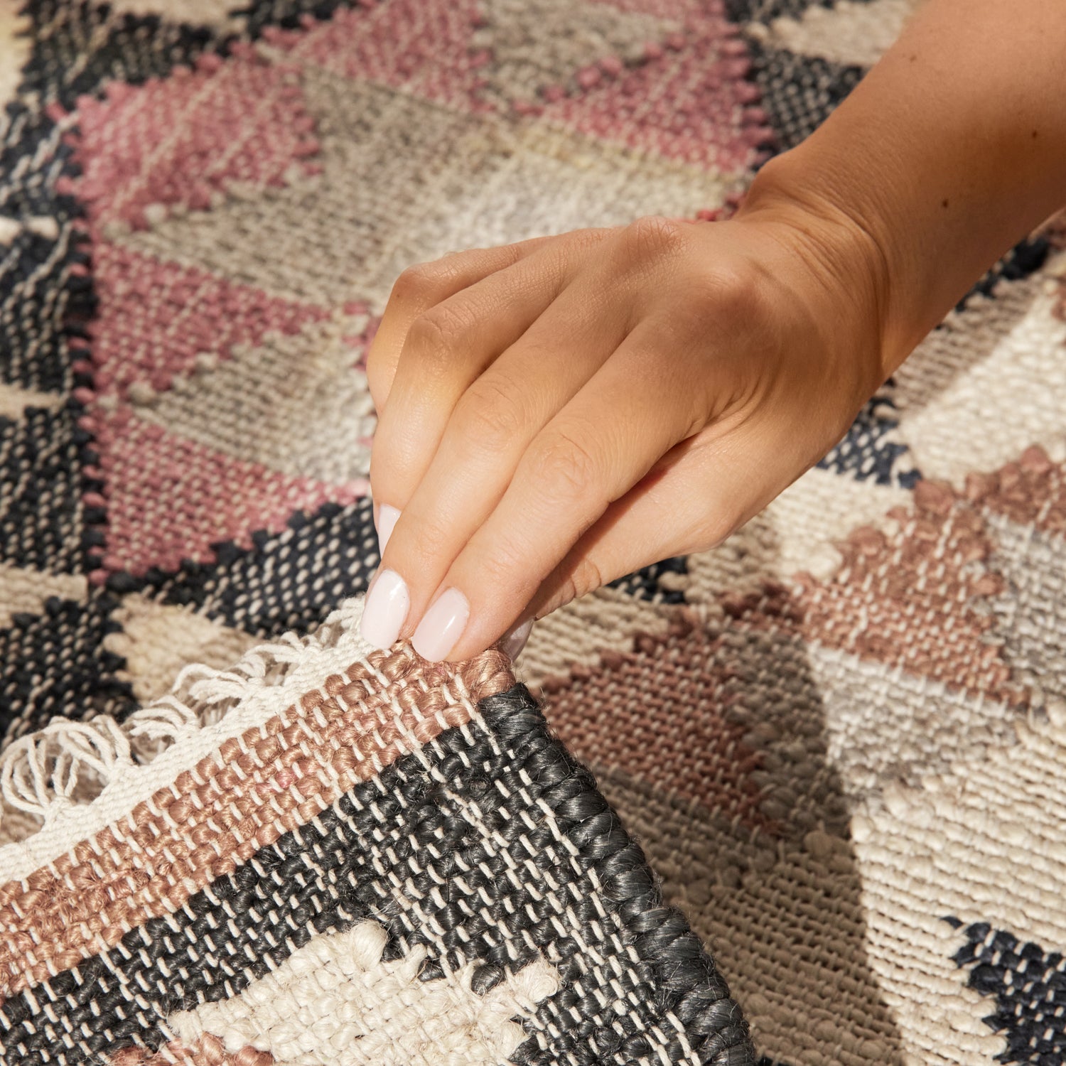 Tapis Kilim Jute à Franges SHANA - ELLE Decoration – STUDIO DECO