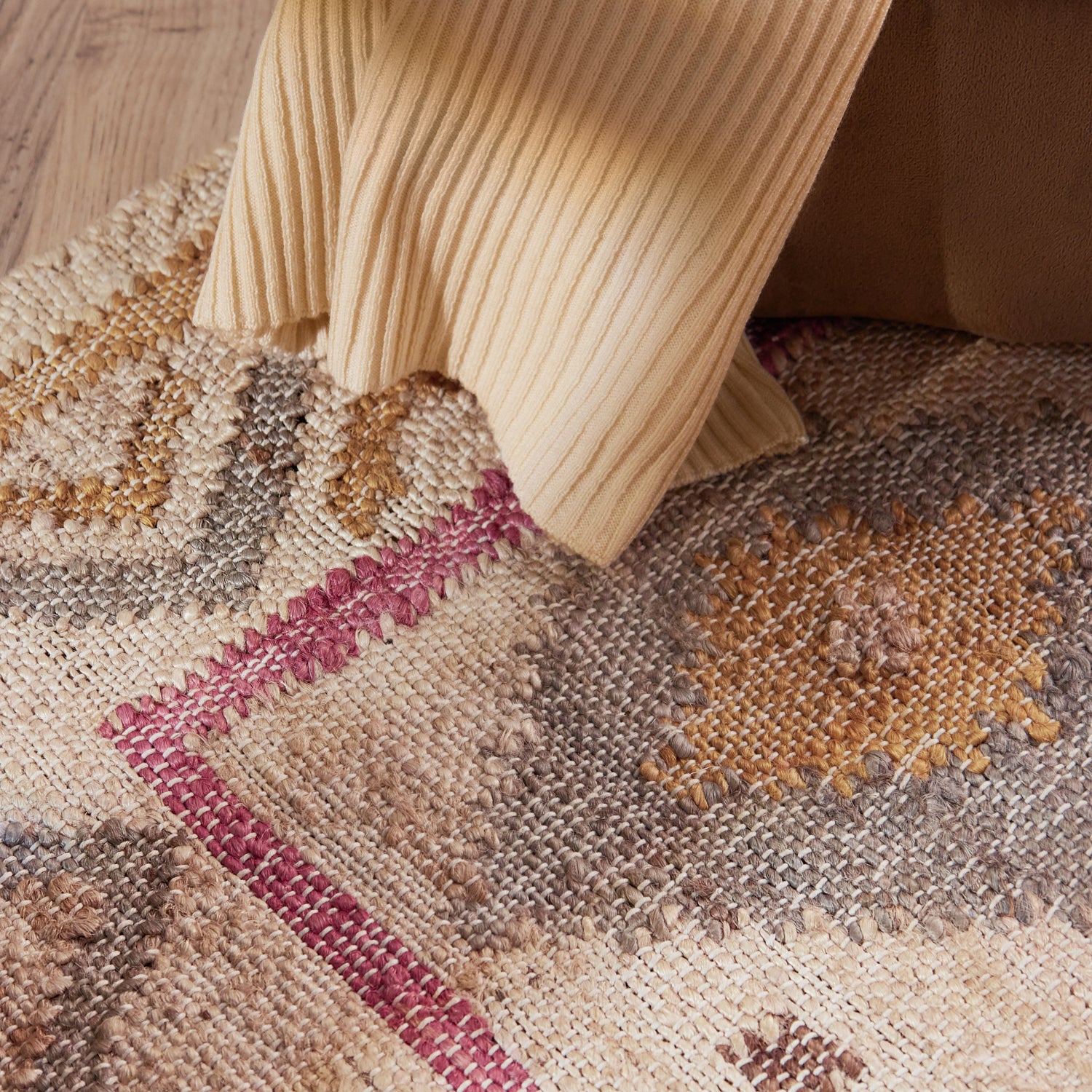 Tapis Kilim Jute à Franges AINA - ELLE Decoration – STUDIO DECO
