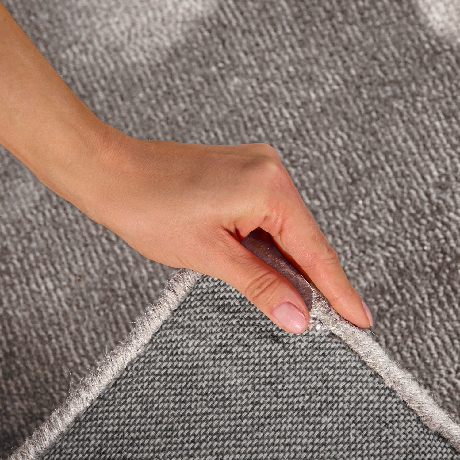 Tapis en laine tufté main Gris - Villeroy & Boch – STUDIO DECO