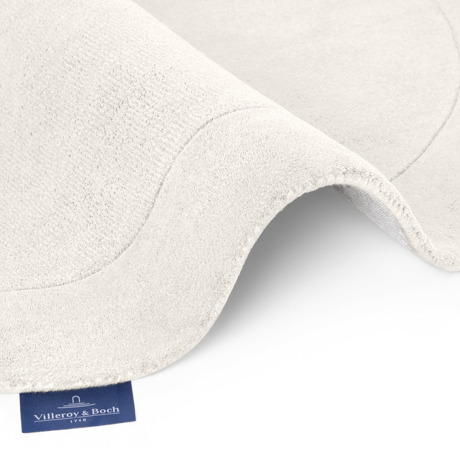 Tapis en laine de forme organique tufté main Crème - Villeroy &amp; Boch – STUDIO DECO
