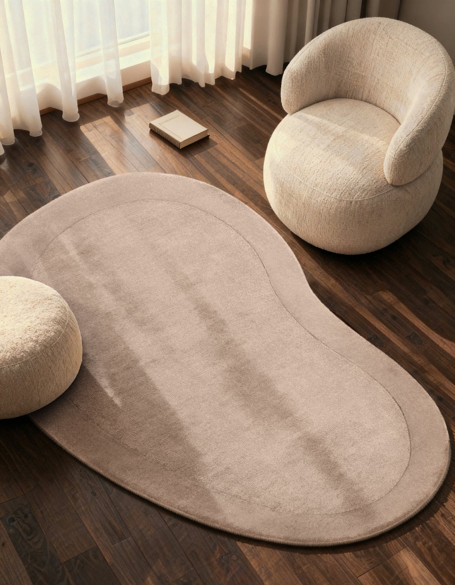 Tapis en laine de forme organique tufté main Beige - Villeroy & Boch – STUDIO DECO