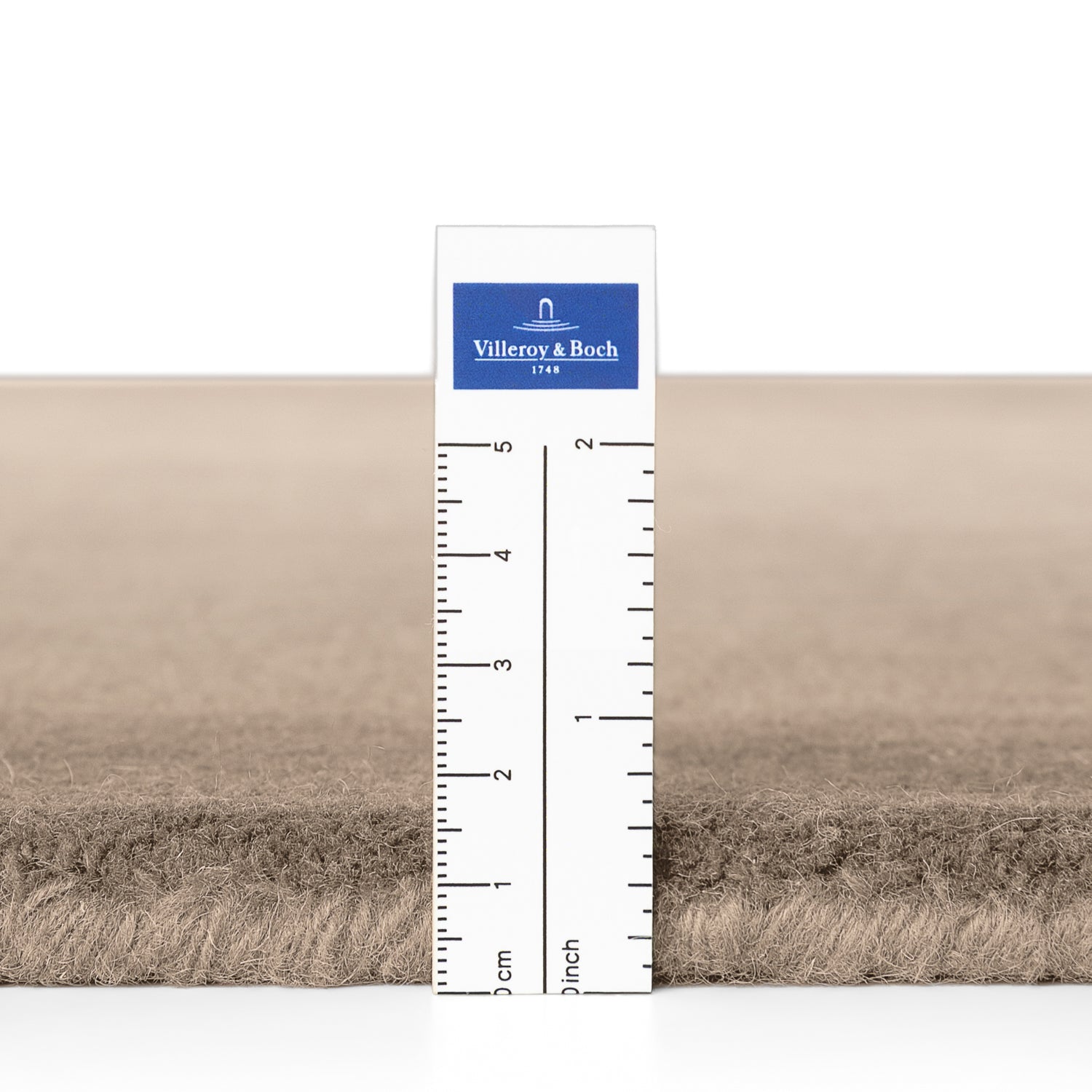 Tapis en laine de forme organique tufté main Beige - Villeroy &amp; Boch – STUDIO DECO