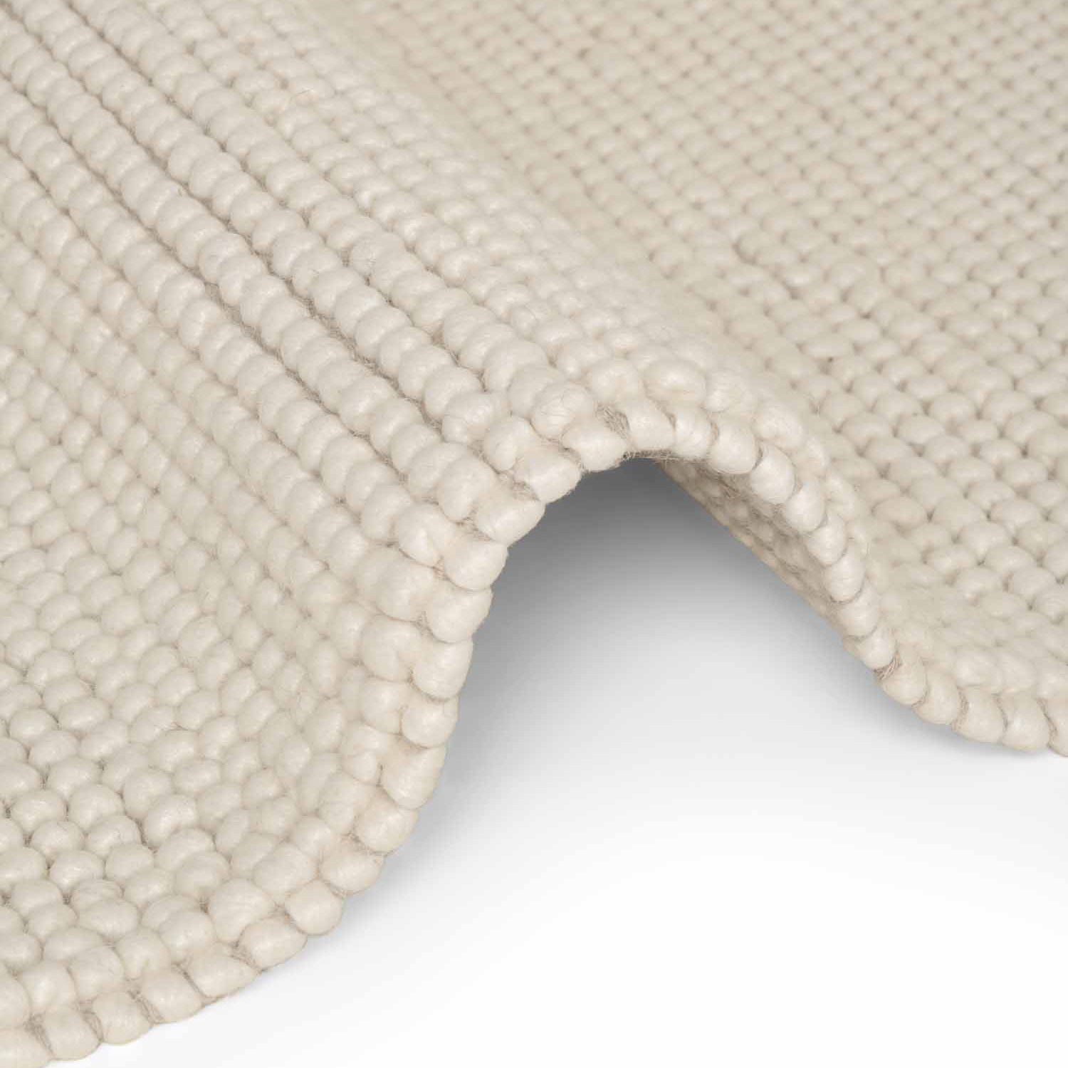 Tapis rond à boules en laine tufté Blanc Naturel - Ted Baker