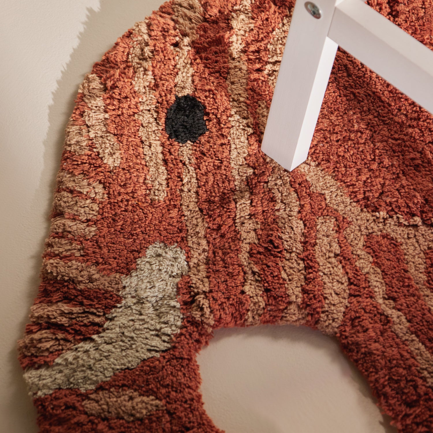 Tapis Enfant Forme Elephant Rouge Marron 75x120cm