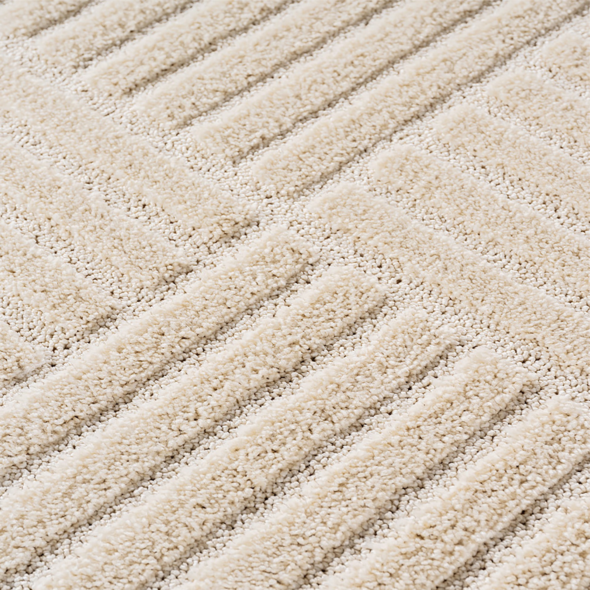 Tapis à motifs en relief Damier Crème – STUDIO DECO