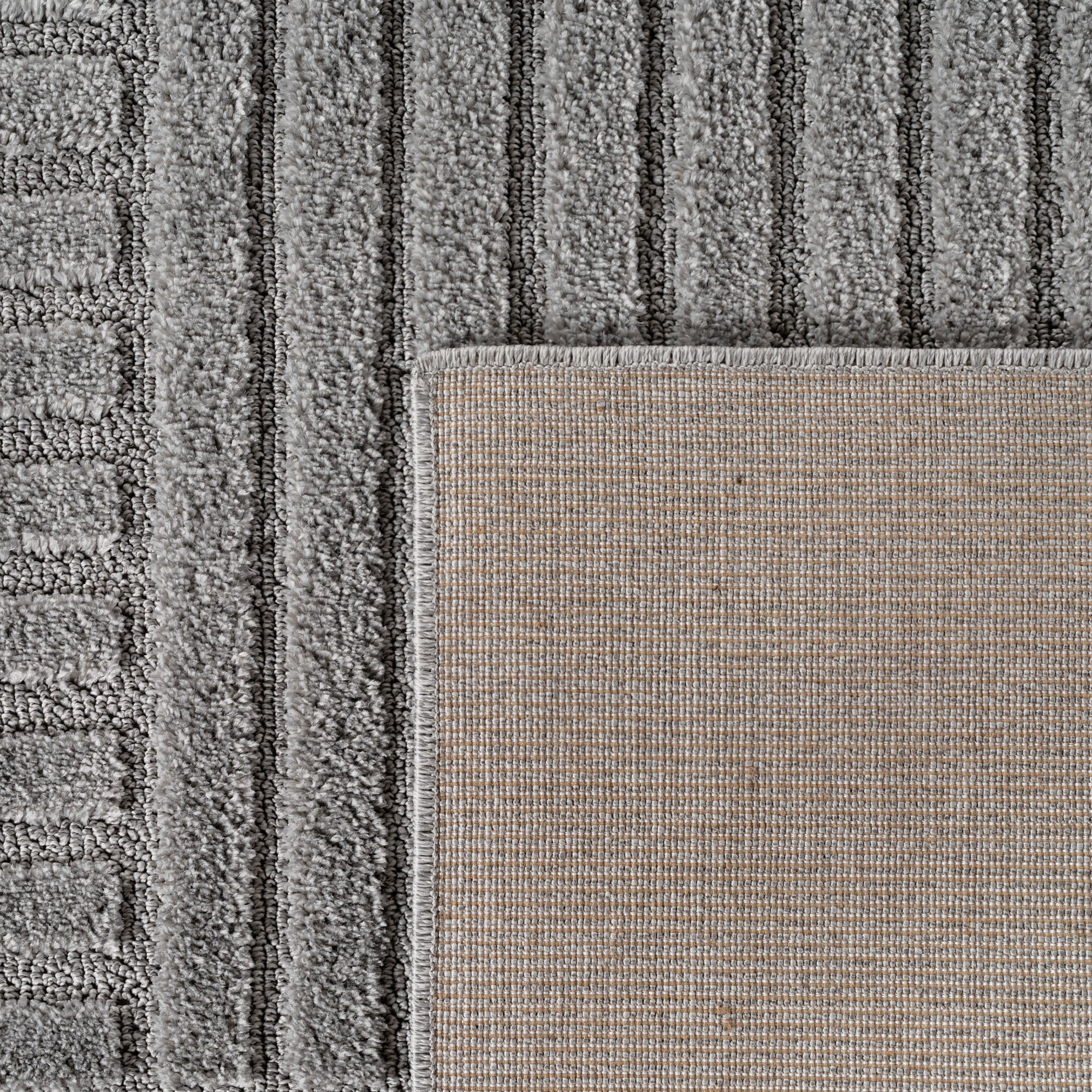 Tapis à motifs en relief Damier Gris – STUDIO DECO