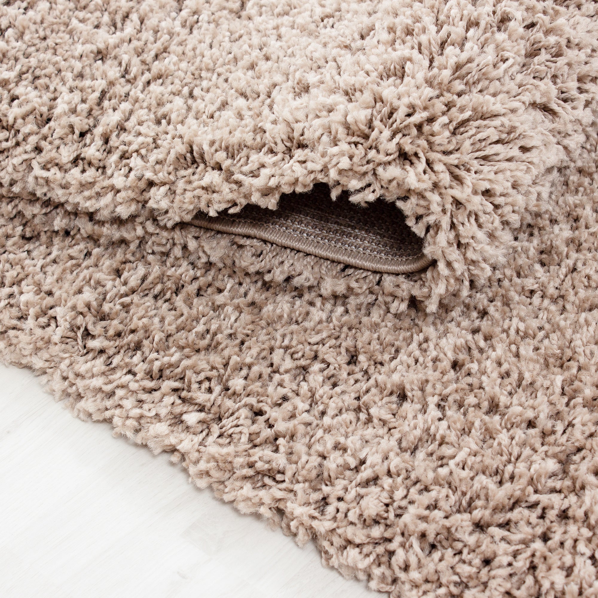 Tapis Shaggy Uni à poils longs - Beige – STUDIO DECO