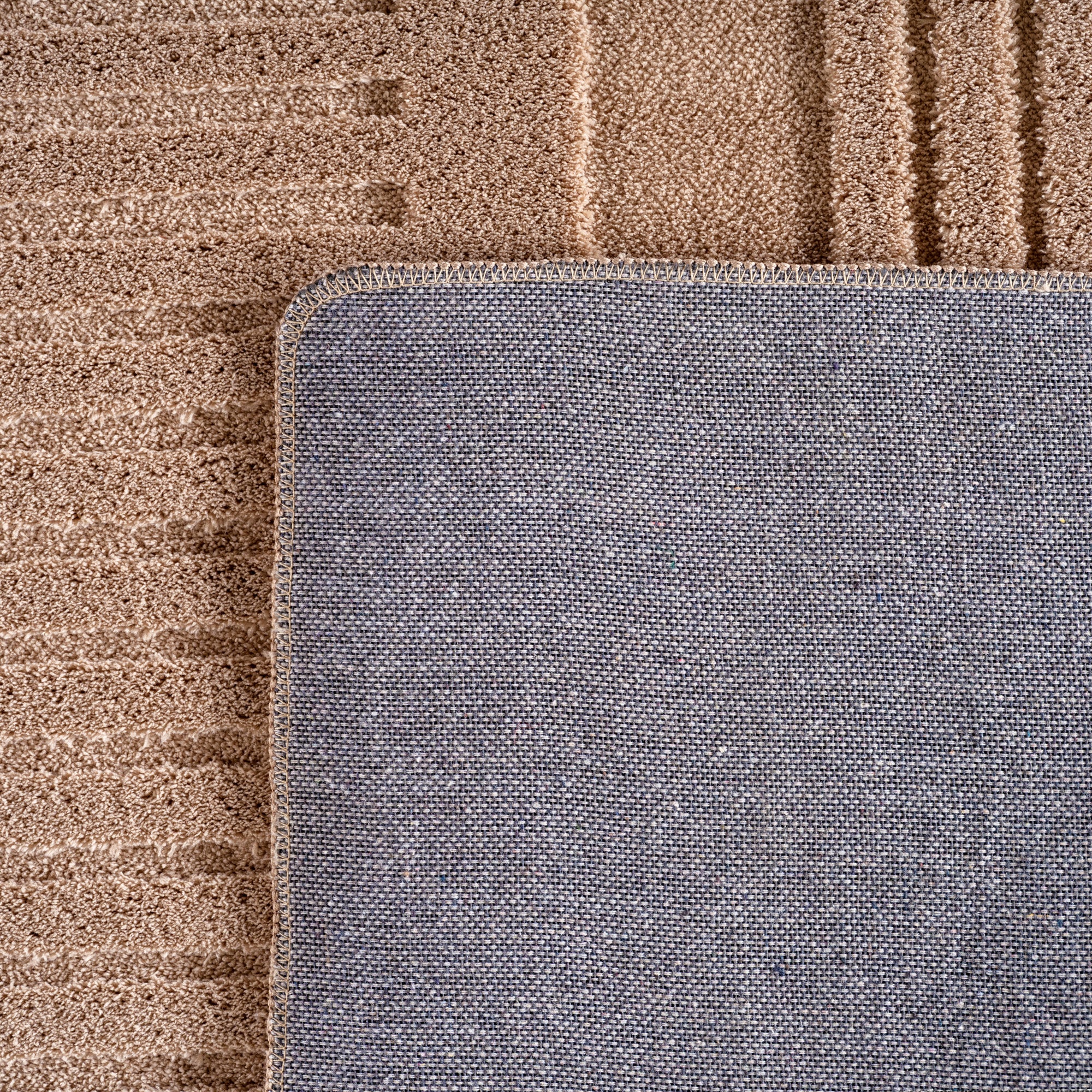 Tapis SENA doux à relief Beige – STUDIO DECO