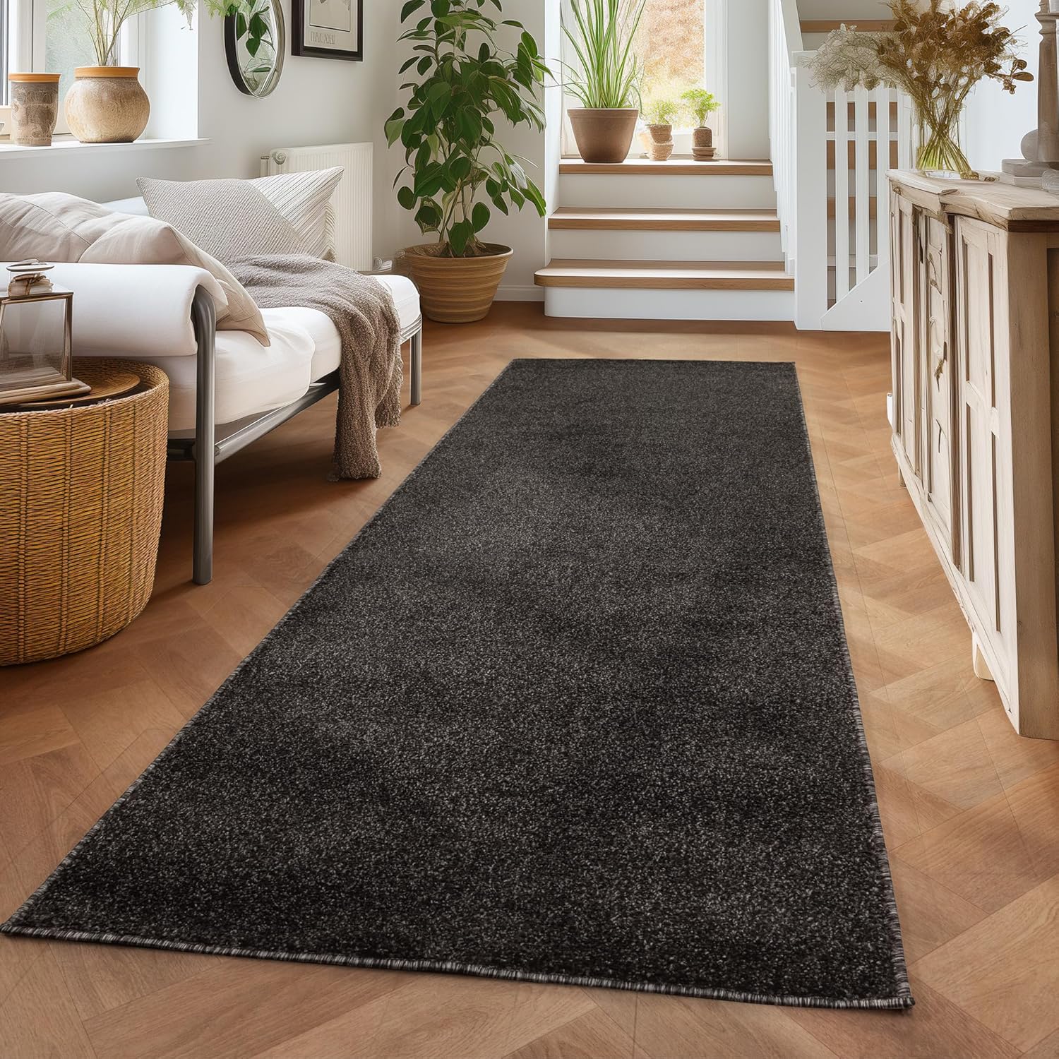 Tapis de couloir Uni à poils courts - Anthracite – STUDIO DECO