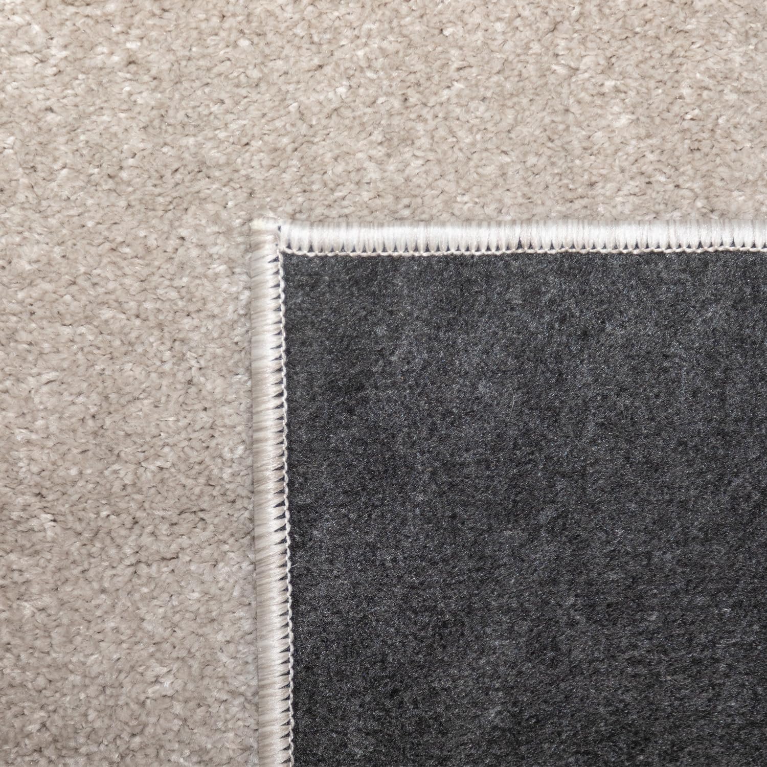 Tapis Uni à poils courts - Crème – STUDIO DECO