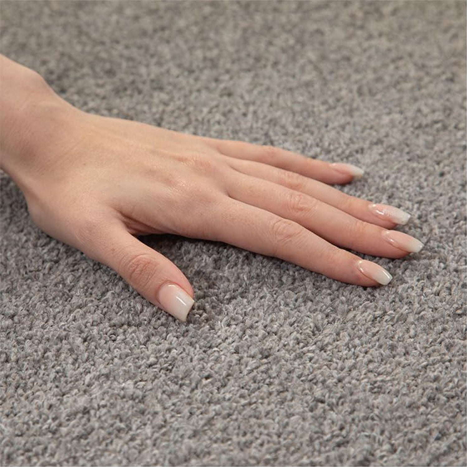 Tapis Uni à poils courts - Gris Clair – STUDIO DECO