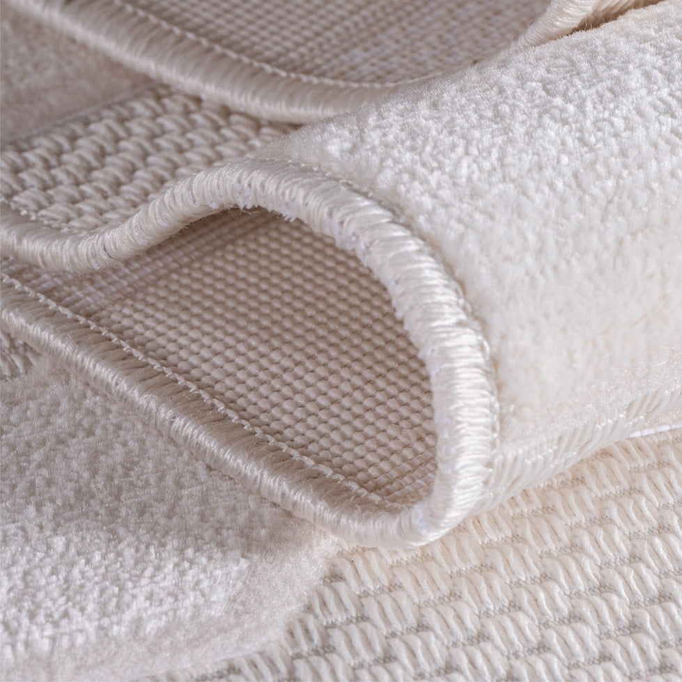 Tapis Scandinave à motifs en relief STAVERN – STUDIO DECO