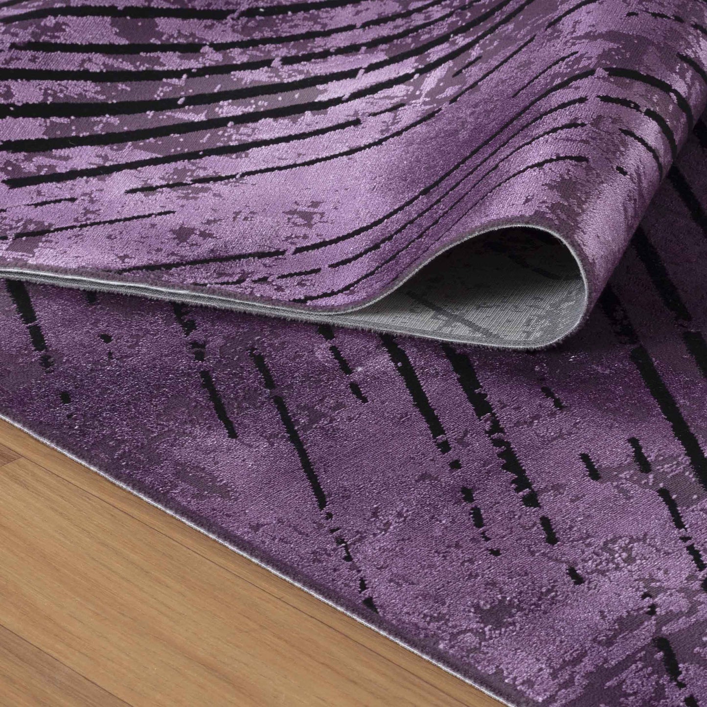 Tapis Vintage Géométrique Aspect Viscose Violet