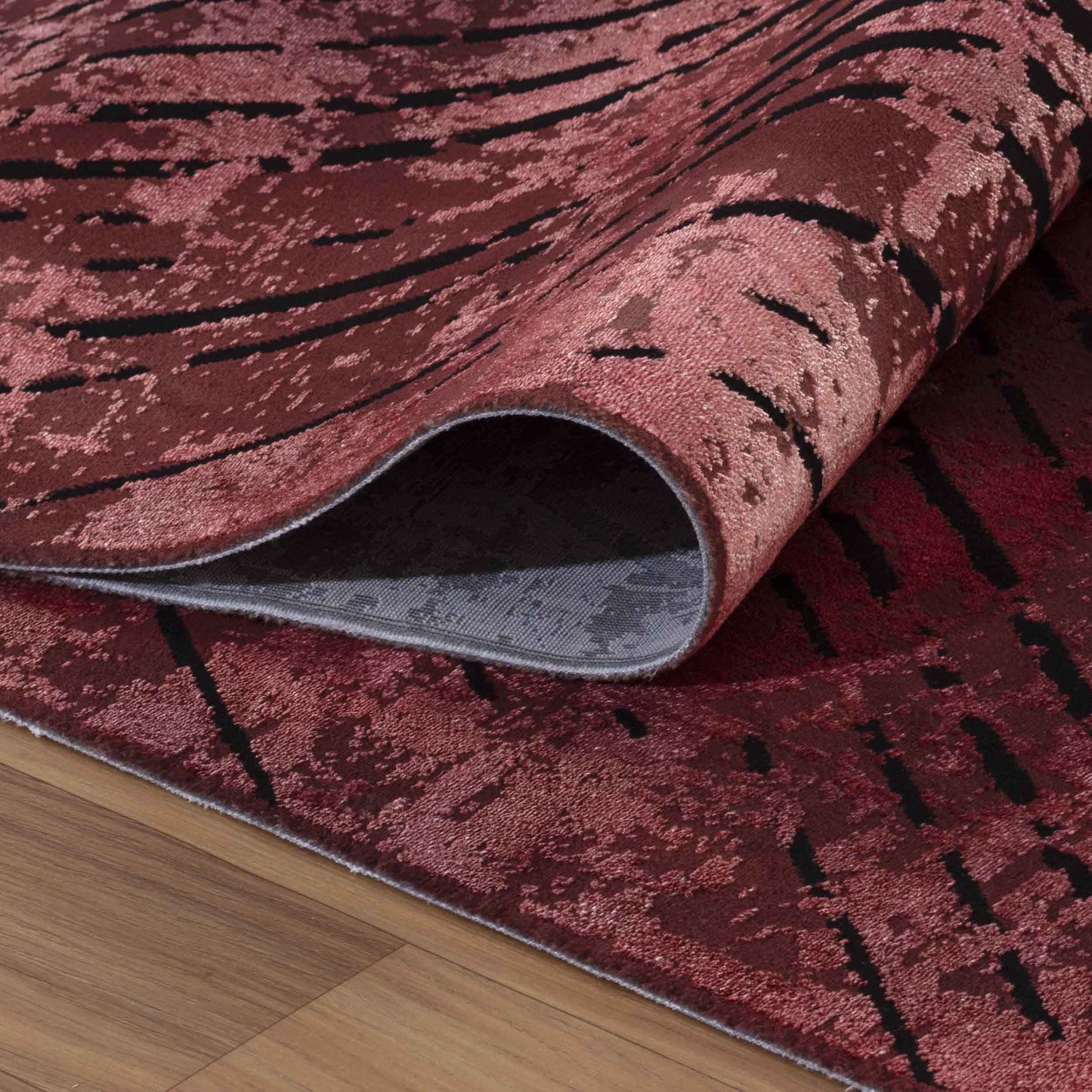 Tapis Vintage Géométrique Aspect Viscose Rouge