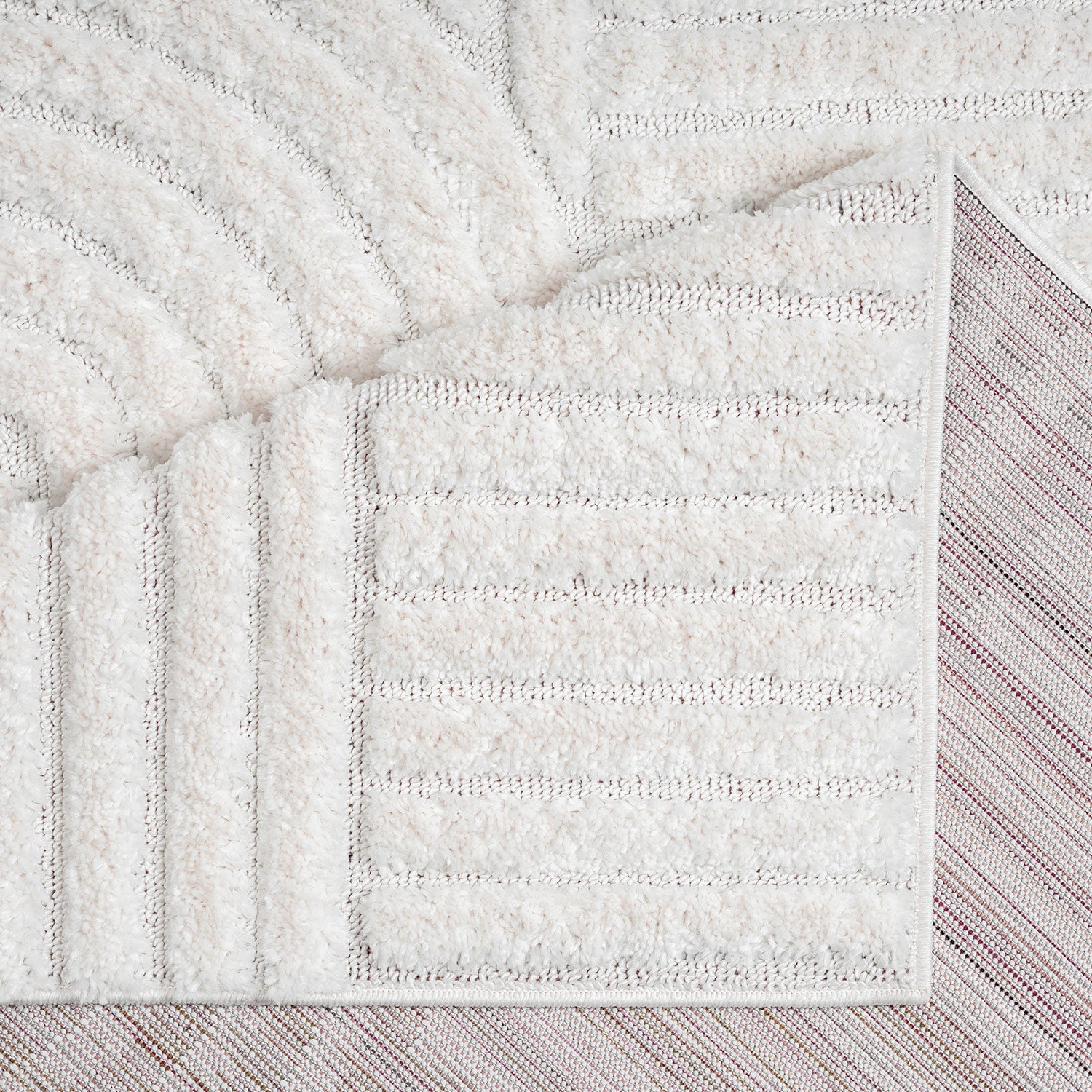 Tapis ARCA à poils longs et relief blanc – STUDIO DECO
