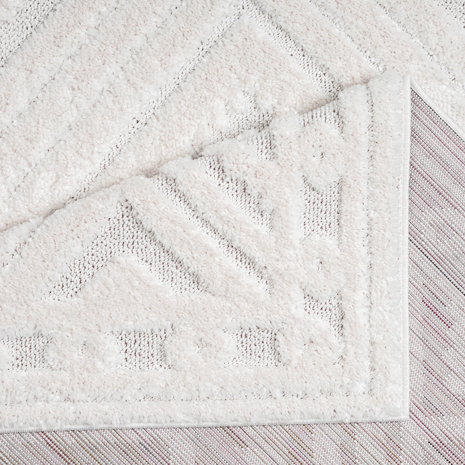 Tapis à relief AERA – STUDIO DECO