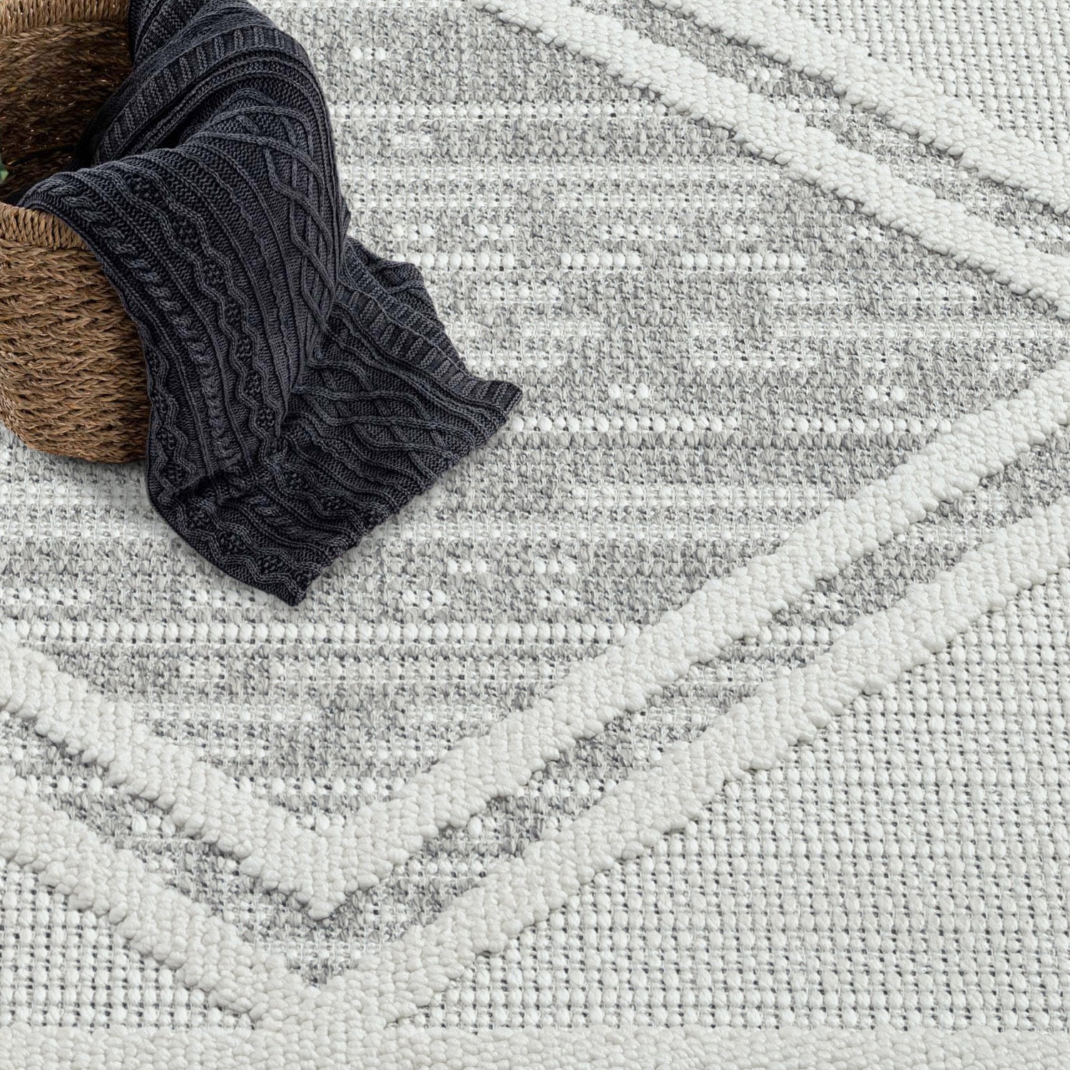 Tapis Sisal Bouclé à relief OSAL - Gris et Ecru – STUDIO DECO